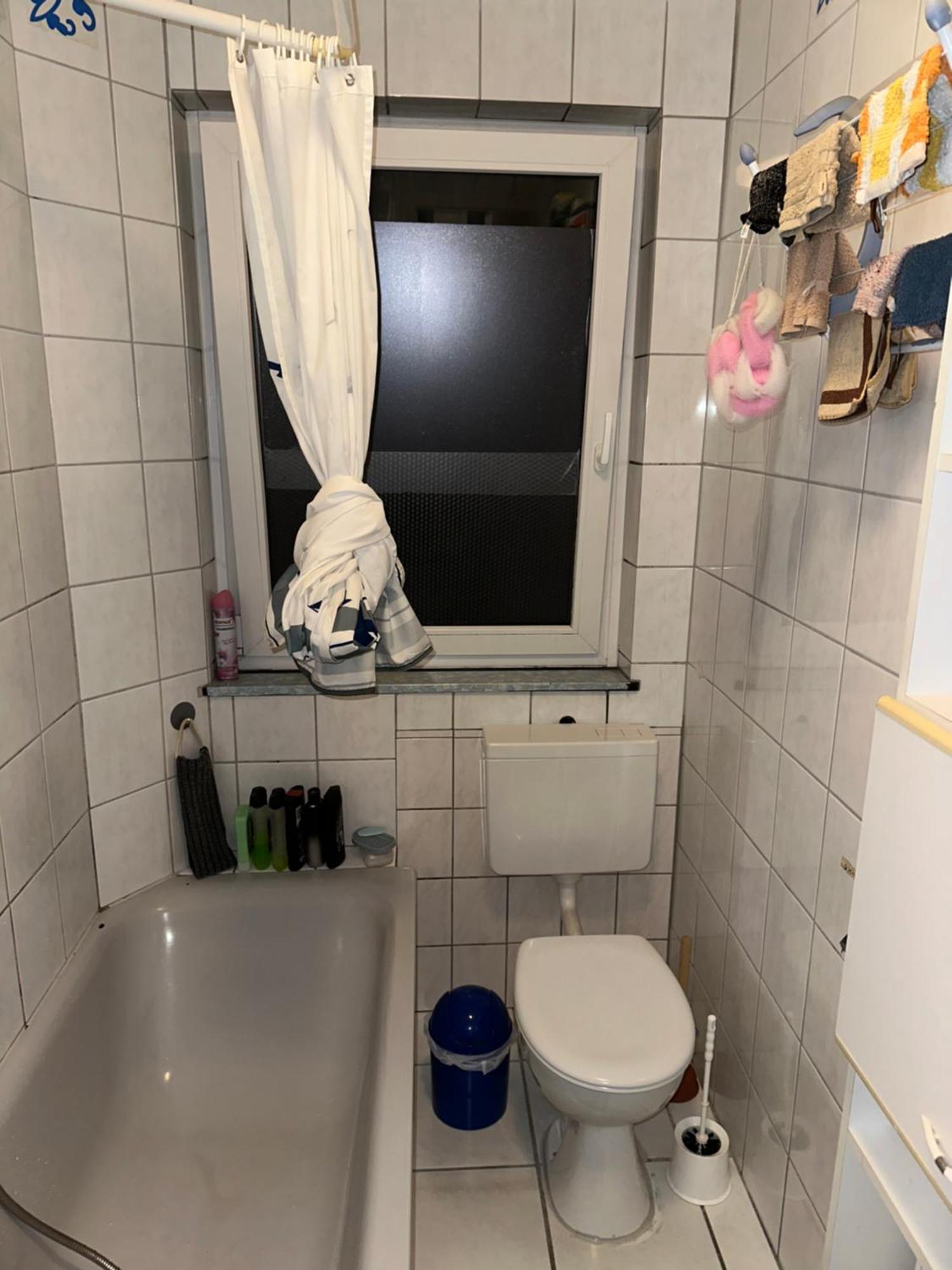 Schoenes Zimmer In Bahnhofsnaehe In Einer Wohnung Mit Grosser Terrasse Гіссен Екстер'єр фото