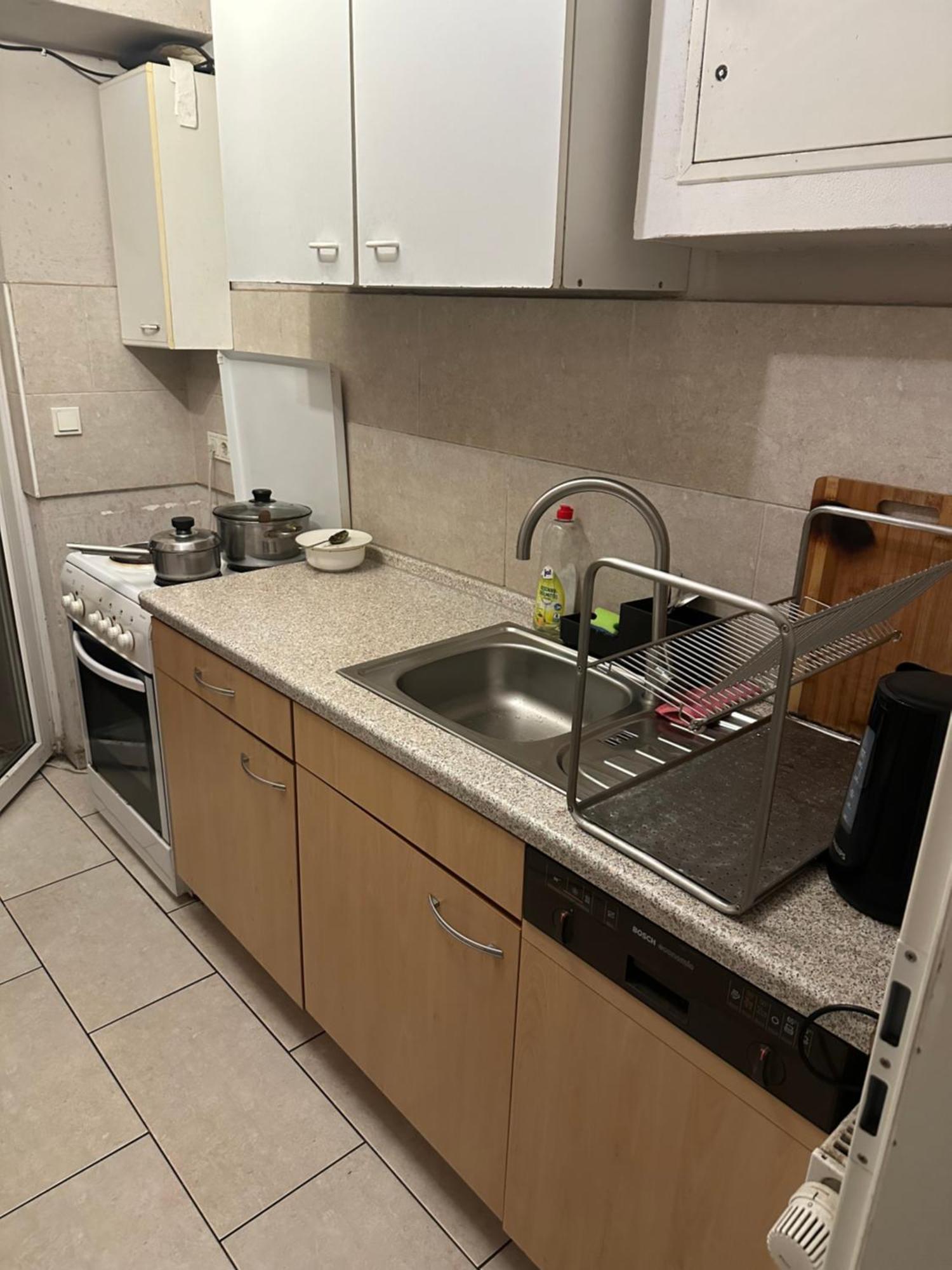 Schoenes Zimmer In Bahnhofsnaehe In Einer Wohnung Mit Grosser Terrasse Гіссен Екстер'єр фото