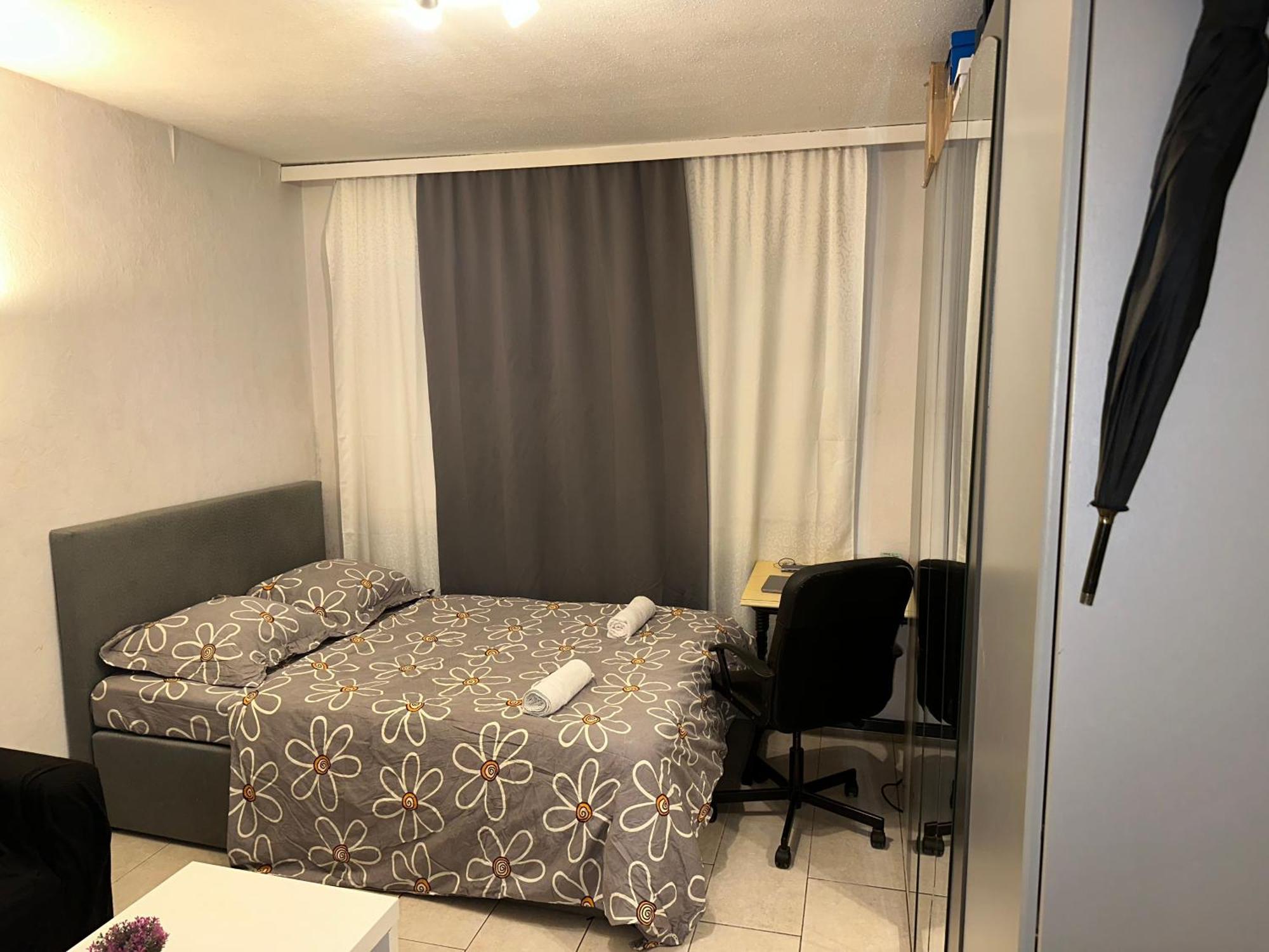 Schoenes Zimmer In Bahnhofsnaehe In Einer Wohnung Mit Grosser Terrasse Гіссен Екстер'єр фото